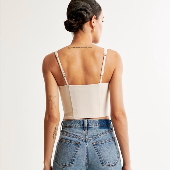Abercrombie Women's Beige Crepe Scoopneck Corset Top - Picture 3 of 5